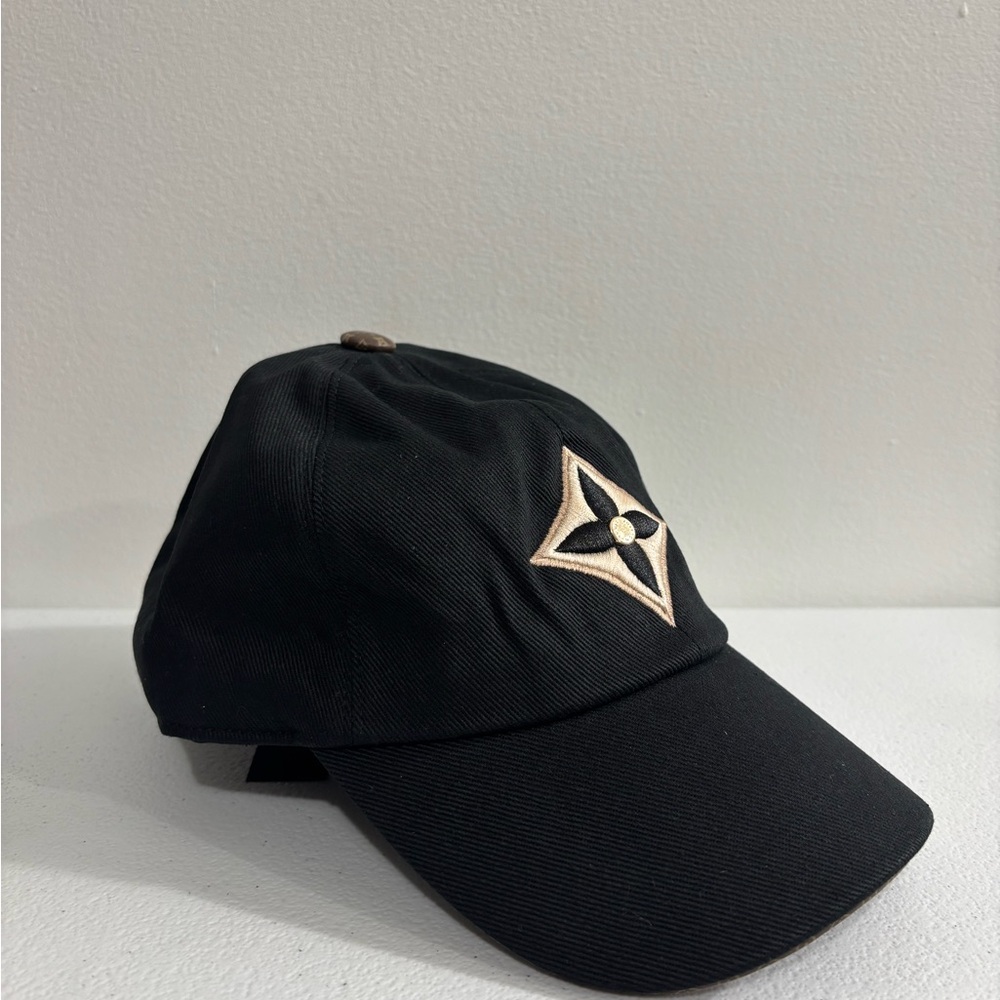 Louis Vuitton Black Cap with Cream Logo